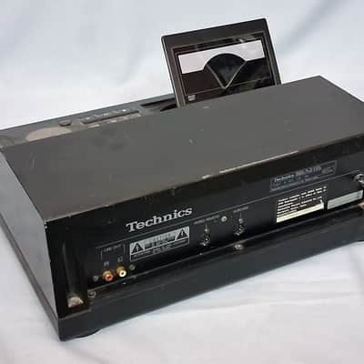 Technics SL-1200 Professional Stereo CD Player with pitch control - 1987 image 10