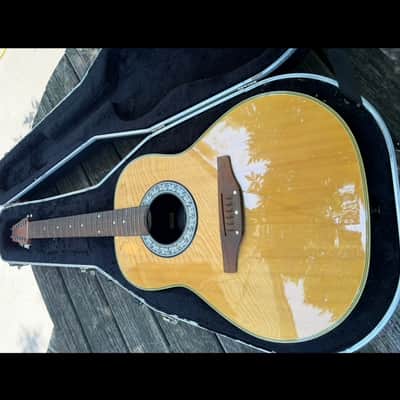 Ovation Celebrity CC65 12 string acoustic guitar with hardshell case image 4