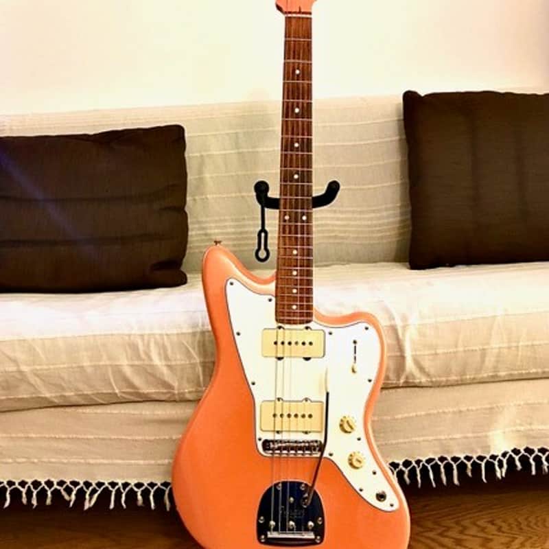 Fender Limited Edition Player Jazzmaster, Pau Ferro Fingerboard - Pacific Peach