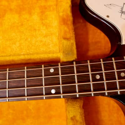 Gibson Thunderbird II 1964 - Sunburst image 16