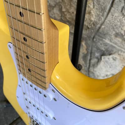 Vision Stratocaster ST5 Electric Guitar Starter Kit - Yellow - NEW image 11
