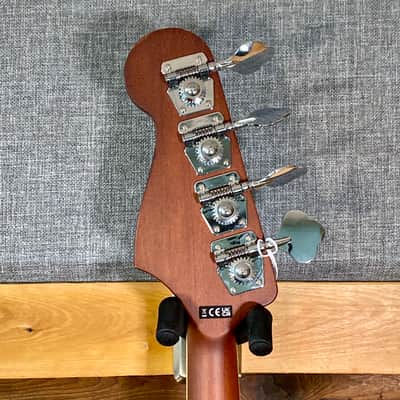 Fender Kingman Bass With Gigbag - Shaded Edge Burst image 8
