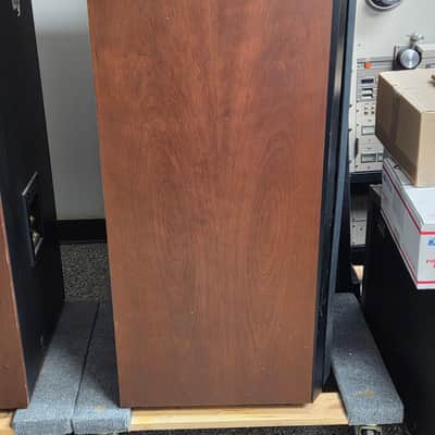 Klipsch Epic CF-4 2-Way Floorstanding Cherry Speaker Pair w/ Single Changed Speaker image 12