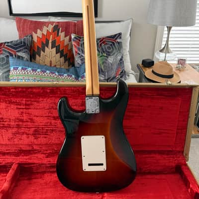 Fender 60th Anniversary American Standard Stratocaster with Maple Fretboard 2014 - 2-Color Sunburst image 3