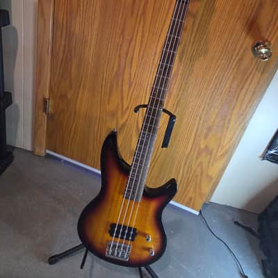 Laguna LB224 4 String Bass - Sunburst image 3