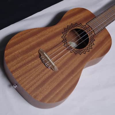 Luna Vintage Mahogany Baritone Ukulele NEW w/ Bag, Strap, Tuner - VMB image 3