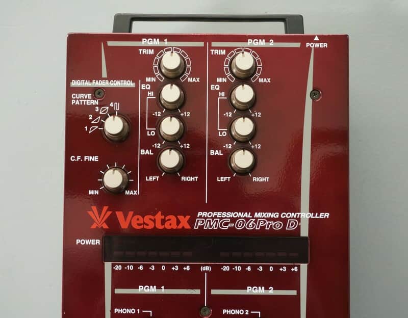 Vestax PMC-06 Pro D Samurai - Burgundy Professional Slim DJ Mixing