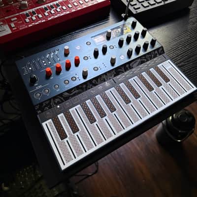 Arturia MicroFreak 25-Key Algorithmic Synthesizer 2019 - Present - Black image 4