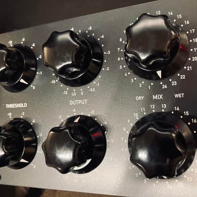 🏷️ IGS Audio Tubecore 3U Mastering Edition Stereo Compressor ✨Reverb Preferred Seller image 4