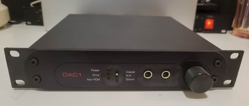 Benchmark DAC-1 (non USB) Black image 1