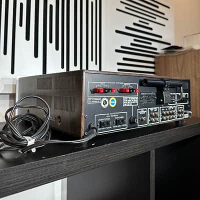 Marantz Model 2235B 35-Watt Stereo Solid-State Receiver 1972 - 1974 - Silver with Wood Case image 9