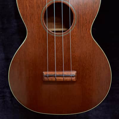 Martin Concert Ukulele mid-50s - Mahogany image 2