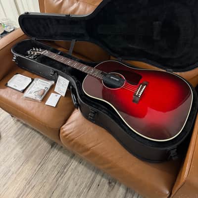 Gibson Custom J-45 Bats 2024 - Blood Red Burst image 1