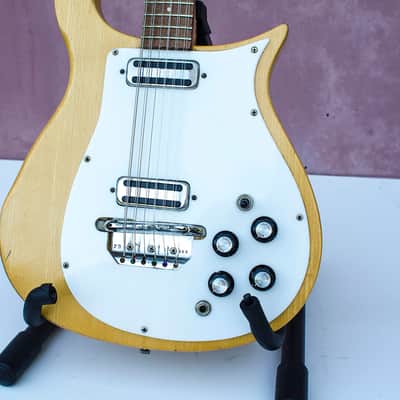 Rickenbacker 450/12 1966 Mapleglo with genuine case image 2
