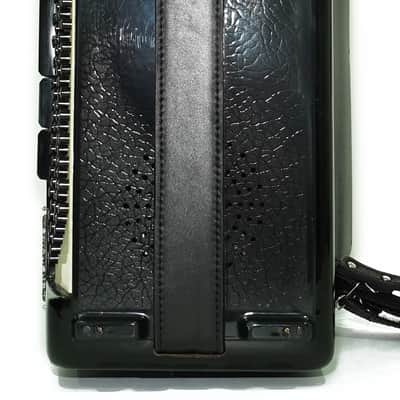 Weltmeister Grandina Button Accordion 120 Bass, made in Germany, 5 Row Bayan B Griff, Straps and Case, 2738 image 9
