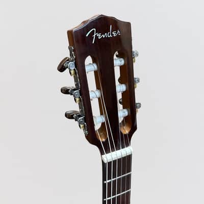 Fender CN-140SCE Thinline Concert Nylon String Acoustic Guitar w/ Case - Natural image 6