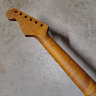 Flame Roasted Maple Strat Neck fits fender Stratocaster body 22 frets Modern image 6