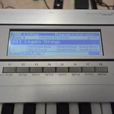Korg Triton LE 61-Key 62-Voice Polyphonic Workstation 2000 - 2002 - Silver image 2