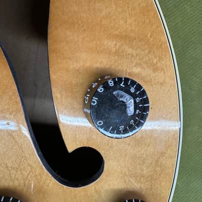 Gibson ES-135 2002 - Gold Hardware Natural image 17