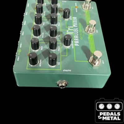 Electro-Harmonix Tri Parallel Mixer Effects Loop Mixer/Switcher 2019 - Present - Green - X17072 image 4