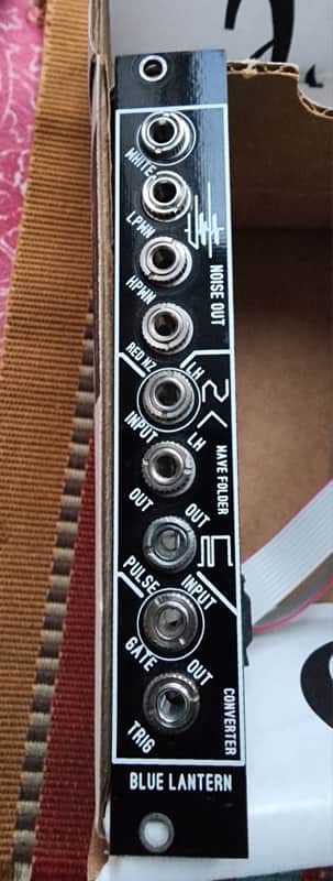 Blue Lantern - Noise/Lockhart Wavefolder/Gate to Trigger Converter Utility 2010's - Black image 1