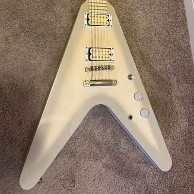 Epiphone Brendon Small Signature "Snow Falcon" Flying V 2017 - 2019 - Snow Burst image 4