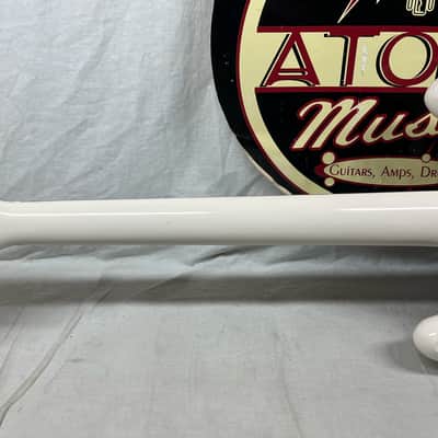Epiphone Crestwood Custom Tremotone - Polaris White image 10