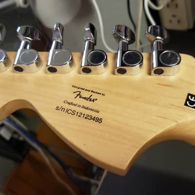 Squier Standard  Stratocaster HSS  Mirror Pickguard + Hard Case image 12