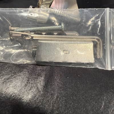 Immagine Floyd Rose RT400N Rail Tail Narrow Tremolo System - Nickel - 4
