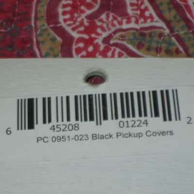 new + packaging (covers have some manufacturing imperfections) Allparts PC 0951-023 Black Pickup Cover Set (two individua covers) for Precision Bass / for P Bass - black, plastic, PC-0951-023 (never used, packaging opened to examine condition of covers) image 2