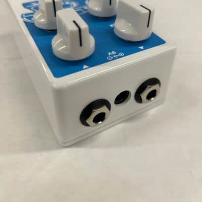 EarthQuaker Devices Dispatch Master Digital Delay & Reverb V2 2017 - 2018 - White / Blue Print image 2