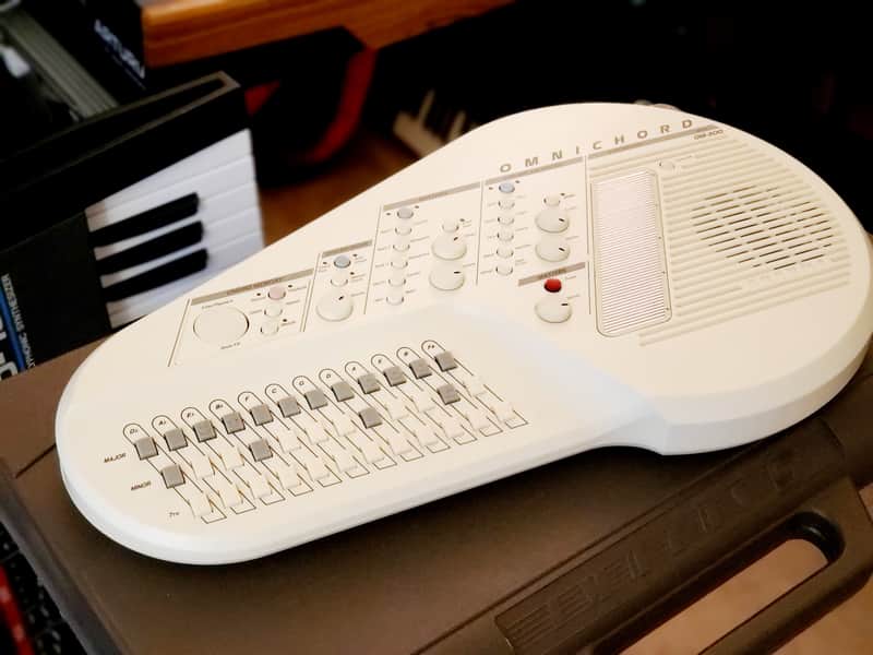 CERTIFIED!!! SUZUKI OMNICHORD OM300 INSPECTED/SERVICED AND IN AMAZING CONDITION! image 1