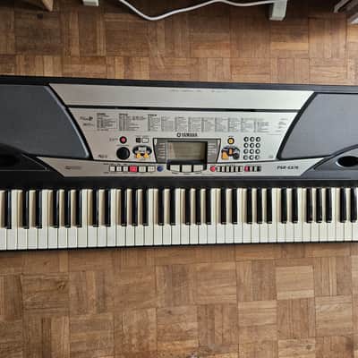 Yamaha PSR-GX76 Portable Keyboard Synthesizer