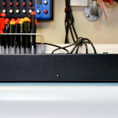 Roland Fantom-XR Rackmount Synthesizer Module *Screen Needs Replacement image 7