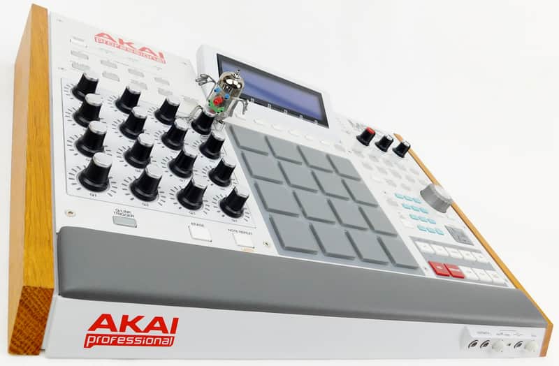 Akai MPC Renaissance Sampler Synthesizer +Wood + Neuwertig +OVP + 1.5J Garantie image 1