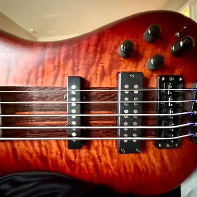 Warwick Masterbuilt Limited Edition Streamette 2022 - satin amber burst image 4