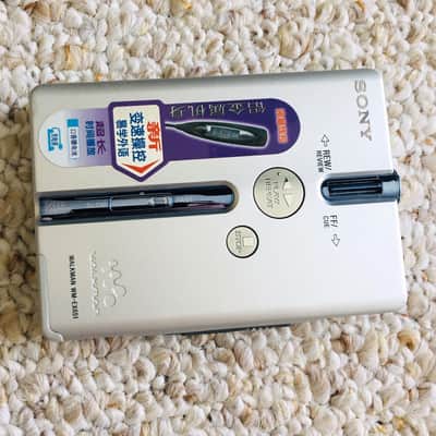 SONY WM EX651 Walkman Cassette Player, Excellent Silver Looking ! Working ! image 7