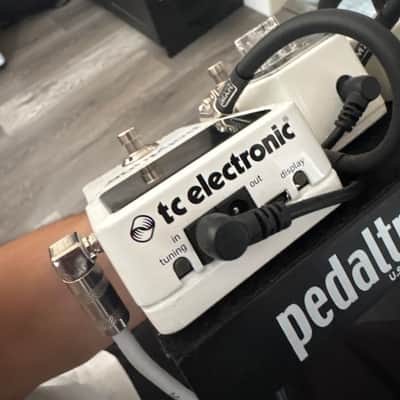 TC Electronic Polytune 3 Polyphonic Tuner Pedal 2017 - Present - White image 2