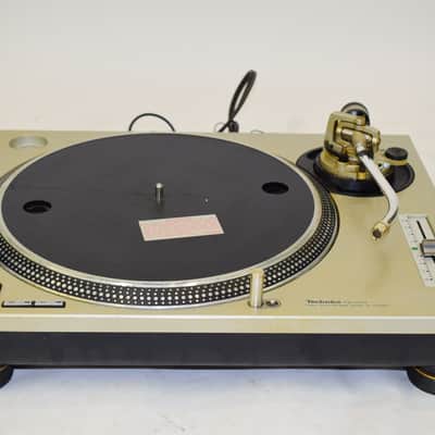 Technics SL-1200MK2 Direct Drive Turntable w/ Odyssey Road Case image 3