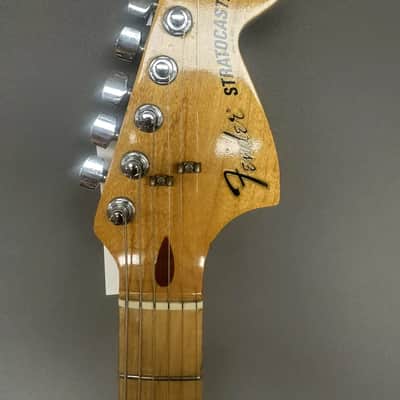 Fender 1979 anniversery Stratocaster image 6