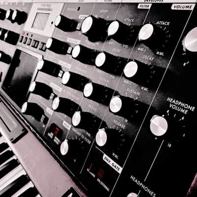 MUST SEE!!! MOOG MINIMOOG VOYAGER XL 40th ANNIVERSARY IN NEAR-MINT CONDITION! image 14