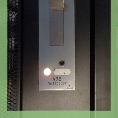 Siemens V72 - Racked image 1