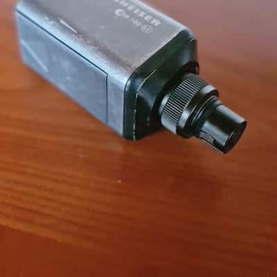 Sennheiser Sennheiser SKP 100 Plug-On Transmitter UHF XLR mit Display 823–865 MHz image 5