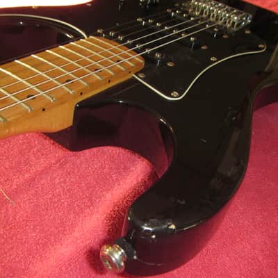 Washburn GWL Strat style electric guitar 2000's? - Gloss Black image 16