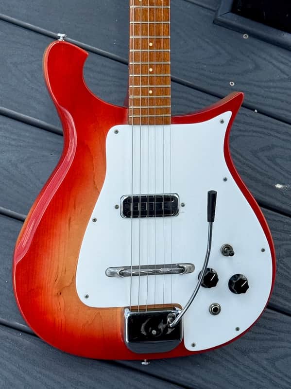 Rickenbacker 425 1967 - a very rare & stunning Fireglo 425 w/a cool factory Boyd Vibrato ! image 1