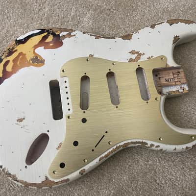 MJT body Aged Nitro Fender Stratocaster Olympic White over 3-Tone Burst reliced image 9