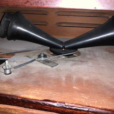Leslie 147RV - Mahogany image 6