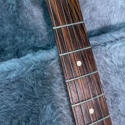 Video! Fender John Mayer Signature Stratocaster - Shoreline Gold w/ Maroon Racing Stripe image 7