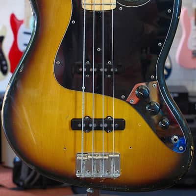 Fender 1973 Jazz Bass, Black-Block Markers, 3-Color Sunburst (Pre-Owned) image 2