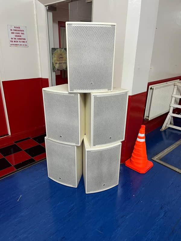 Turbosound 15" TCS-121C PA Speakers - White image 1